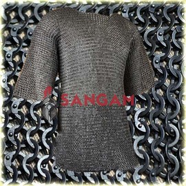 Chain mail 9 mm flat riveted with soiled ring 
